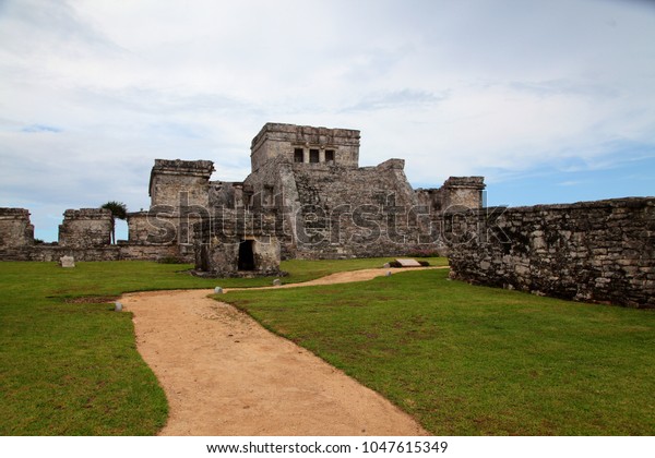 Mayan Archaeological Site Tulum Quintana Roo Stock Photo - 