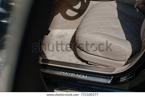 Maybach 2017 Mercedes-Benz rear seat. 2017 06\
september Moldova