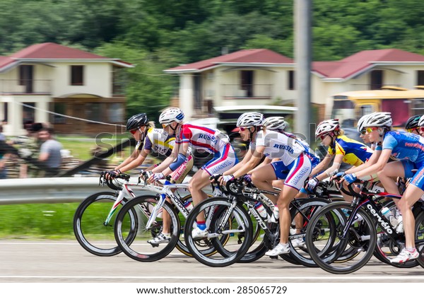 women's cycling race today