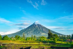 Mayon Volcano Is An Active Stratovolcano In The Province Of Albay In Bicol Region, On The Island Of Luzon In The Philippines. Renowned As The "perfect Cone" Because Of Its Symmetric Conical Shape