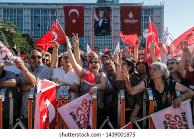 Mayor of Istanbul Ekrem Imamoglu of the main opposition Republican People's Party (CHP) addresses his supporters from the top of a bus outside the City Hall in Istanbul, Turkey, June 27, 2019. 