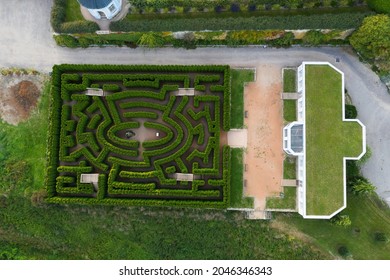 Maze Of Bushes In Botanical Park - Nature Background 
Labyrinth From Above. Aerial View
Natural Maze From The Hedge, Good Fun And Entertainment