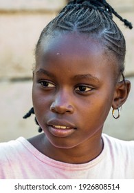 46,330 Poor girl portrait Images, Stock Photos & Vectors | Shutterstock