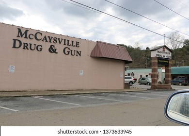 McCaysville, Georgia/ USA – April 7, 2019:  McCaysville Drug And Gun Pharmacy And Gun Sales.  Rural America Pharmaceutical Service. 