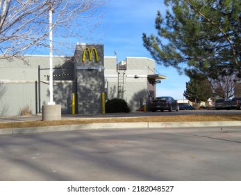 McDonald's at the Jenny's Market\Sinclair - Drive Thru Entry and first window (Longmont, Colorado, USA) - 03\06\2021