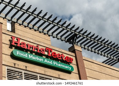 MCLEAN, VIRGINIA - AUGUST 25, 2019: Sign For The Harris Teeter Food Market And Pharmacy In Tysons Corner. Harris Teeter Is Owned By The Kroger Company.