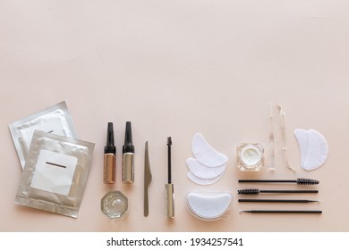 Means and tools for the care and dyeing of eyebrows
