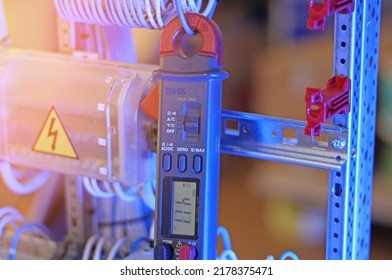 Measurement of control panel parameters using a digital multimeter.Sunflare.