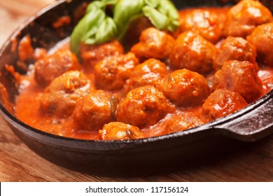 Meat Balls With Tomato Sauce