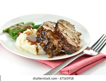 Meat Loaf With Mashed Potatoes And  Green Beans