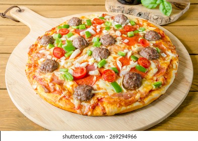 Meatball Pizza