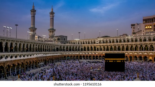 22,016 Umrah Stock Photos, Images & Photography | Shutterstock