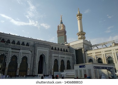 Mecca, Suadi Arabia : Activities Of Pilgrims Of Hajj And Umra Around Masjidil Haram, The Holiest Mosque In Mecca (08/2018).