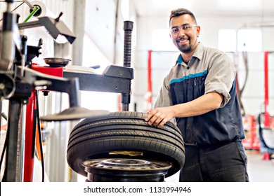 323 Mexican mechanic Images, Stock Photos & Vectors | Shutterstock