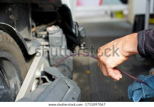 Mechanic, oil change\
the motorcycle engine\
oil