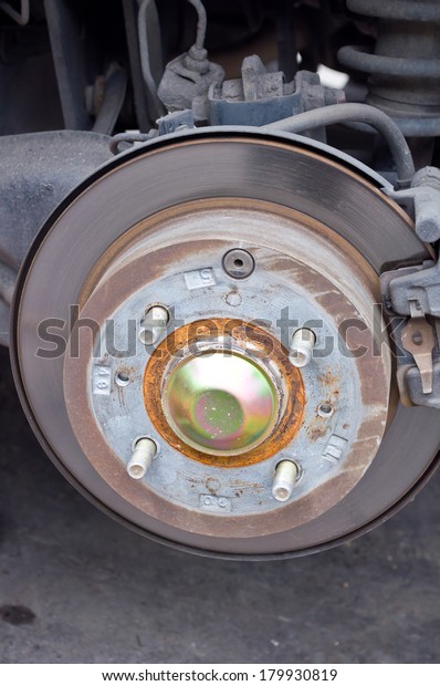 mechanic repair brake of\
car
