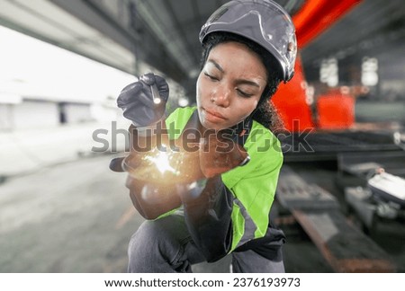 A mechanical engineer investigates the integration of silicon wafers onto printed circuit boards (PCBs) to optimize electrical signal communication, performance, energy efficiency of factory robot arm