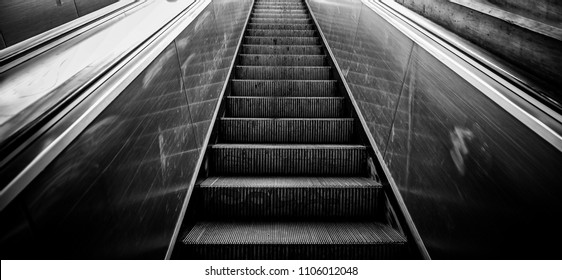 Escalator Stock Photos, Images & Photography | Shutterstock