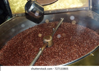 mechanism for preparing coffee beans in the process, close up, bokeh