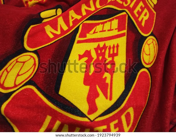 Manchester United Logo red in blanket wallpaper mural design. 