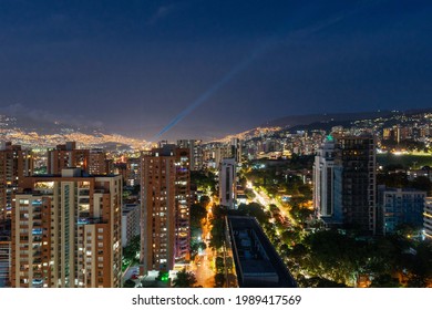 380 El poblado medellin colombia Images, Stock Photos & Vectors ...