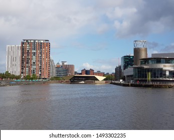 Media City, Salford, UK 09/01/2019 The Side Of The Lowry Theatre Complex And The Alchemist Bar And Restaurant.