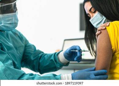 Medical Worker Doing Vaccine Injection To Female Patient For Preventing And Stop Corona Virus Outbreak - Healthcare Medicine And Cure Against Covid19 Disease Concept