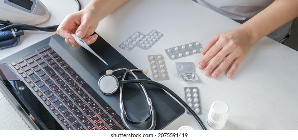 Medicine, Telehealth,medical.  Doctor Conducts A Remote Consultation, Provides Online Medical Assistance. Virtual Visit. Healthcare Providers, Digital Or Virtual Engagement, New Normal,covid 