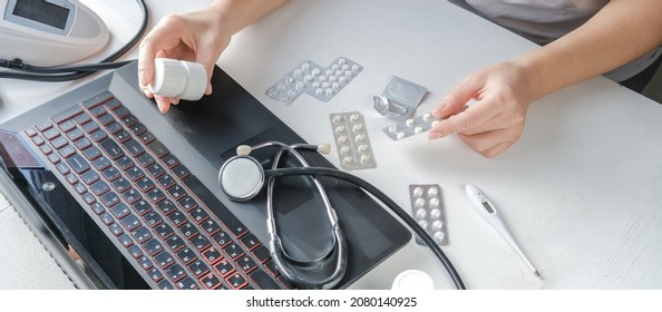 Medicine, Telehealth,medical. Doctor Conducts A Remote Consultation, Provides Online Medical Assistance. Virtual Visit. Healthcare Providers, Digital Or Virtual Engagement, New Normal,covid