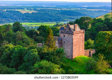 Mittelalterliches Schloss Campbell bei Dollar, Clackmannanshire, Schottland.