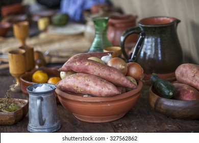 medieval food and crockery 