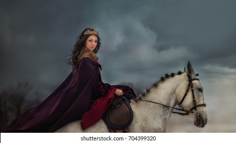 99,527 Medieval Woman Stock Photos, Images & Photography | Shutterstock