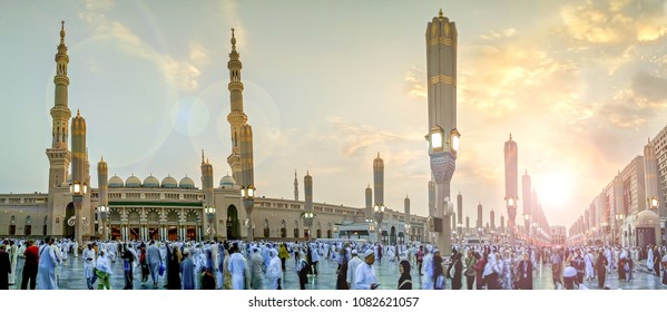 Medina Saudi Arabia 12th September 2017 Panorama Mosque Of The Prophet Muhammad On Medina Saudi Arabia 12th September 2017 Panorama Mosque Of The Prophet Muhammad On