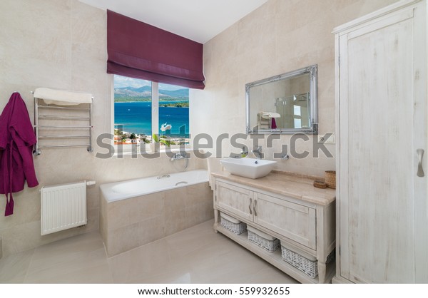 Mediterranean Bathroom Interior Sandy Color Stockfoto Jetzt