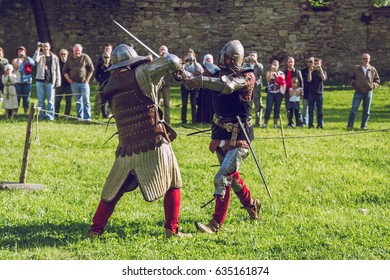 Medival Festival In Livonian Castle, Cesis, Latvia, Medival Fight, 2015 Year. Knight Festival Held Once A Year.
