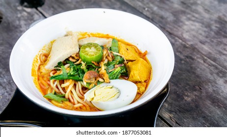 Mee Kari Or Curry Noodle -- An All Time Local Favorite Suitable Dish At Anytime