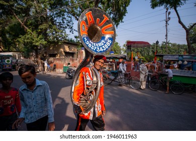 Meerut, Uttar Pradesh, India- 24 September 2018: Indian Band Master Holds Sousaphone Brass Instrument, Dressed In Wedding Ceremony Outfit,  