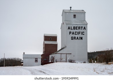 Meeting Creek, Alberta - April 11, 2021: Grain Elevators In The Small Town Of Meeting Creek.