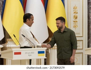 	
Meeting Of The President Of Ukraine Volodymyr Zelenskyi  With The President Of The Republic Of Indonesia  Joko Widodo In Kyiv, 29 June 2022