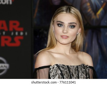 Meg Donnelly World Premiere Star Wars Stock Photo 776111041 | Shutterstock