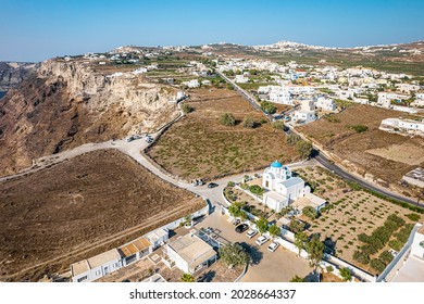 Megalochori Village In Santorini, Greece