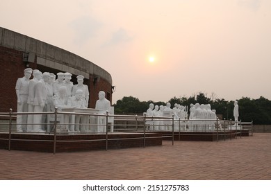 Meherpur, Bangladesh- April 30, 2022: Based On The History Of The Liberation War Of Bangladesh In 1971, The Statue Was Erected In The Historic Mujibnagar Of Meherpur District.