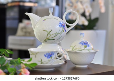 Meissen Porcelain Tea Set