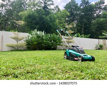 Grass Cutter Images Stock Photos Vectors Shutterstock