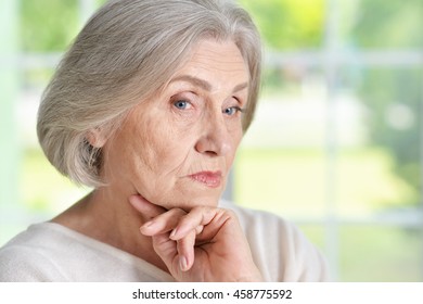 21,586 Grandma grey hair Images, Stock Photos & Vectors | Shutterstock