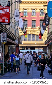MELBOURNE, AUS - APR 13 2014:Traffic on Degraves Street, one of Melbourne's finest Laneway environments. Full of bars,restaurants, cafe and boutique shopping.