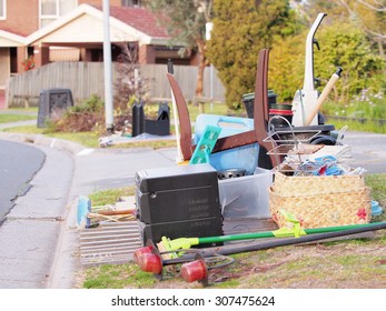 Melbourne, Australia - 2016, August 15: Stereo System And Other Items Placed In Front Of Middle Class Residential Housing For The Annual Hard Rubbish Collection, In  Glen Waverley, Melbourne 2015