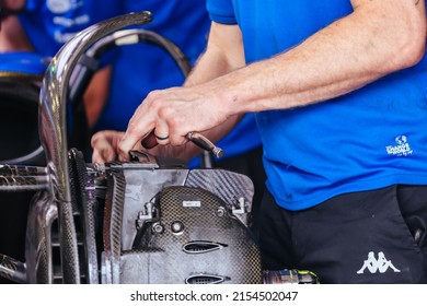 MELBOURNE, AUSTRALIA - APRIL 9: BWT Alpine F1 Team Mechanics At The 2022 Australian Formula 1 Grand Prix On 9th April 2022