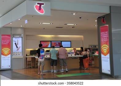 MELBOURNE AUSTRALIA - JANUARY 1, 2016: Unidentified People Shop At Telstra Store. Telstra Is The Largest Telecommunications And Media Company In Australia.
