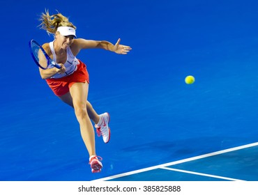 MELBOURNE, AUSTRALIA - JANUARY 14 : Maria Sharapova Practices At The 2016 Australian Open